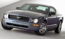 2005 Ford Mustang GT Coupe (571)
